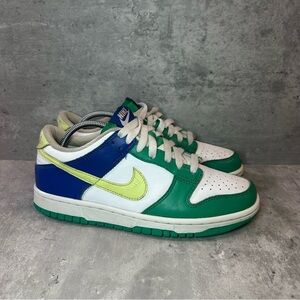 Nike Dunk Low Sneakers FN6973-100 Womens sz 7.5  blue/green